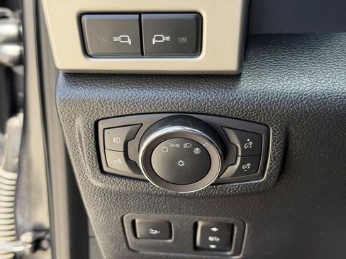 Used 2019 Ford F250 Lariat w/ Lariat Ultimate Package AWD/4WD image 29
