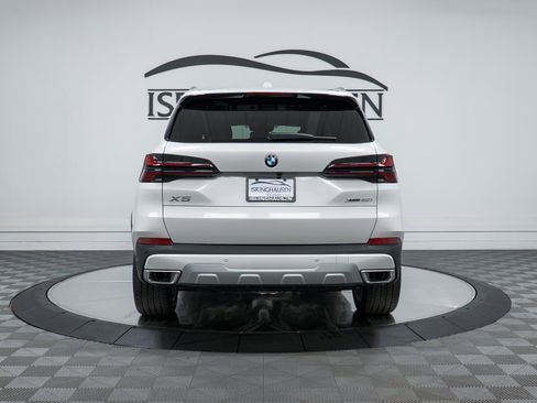 New 2026 BMW X5 xDrive40i w/ Executive Package image 6