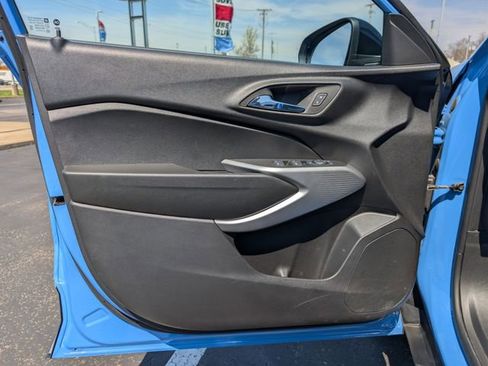 Used 2024 Chevrolet Trax RS w/ Driver Confidence Package image 9