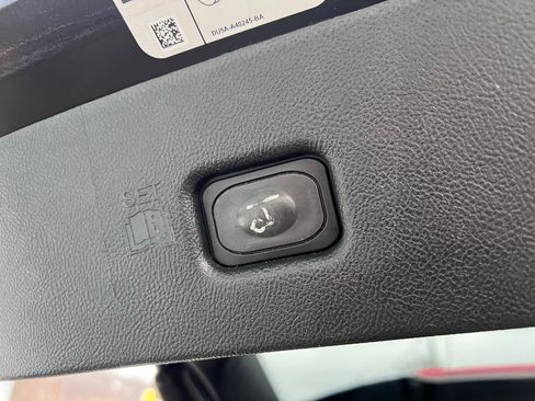 Used 2017 Lincoln MKX Reserve w/ Driver Assistance Package image 26