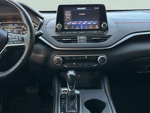 Used 2019 Nissan Altima 2.5 SR image 19