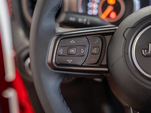 Used 2023 Jeep Wrangler Sport S AWD/4WD image 27