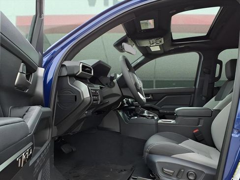 New 2025 Toyota Tacoma TRD Off-Road image 12