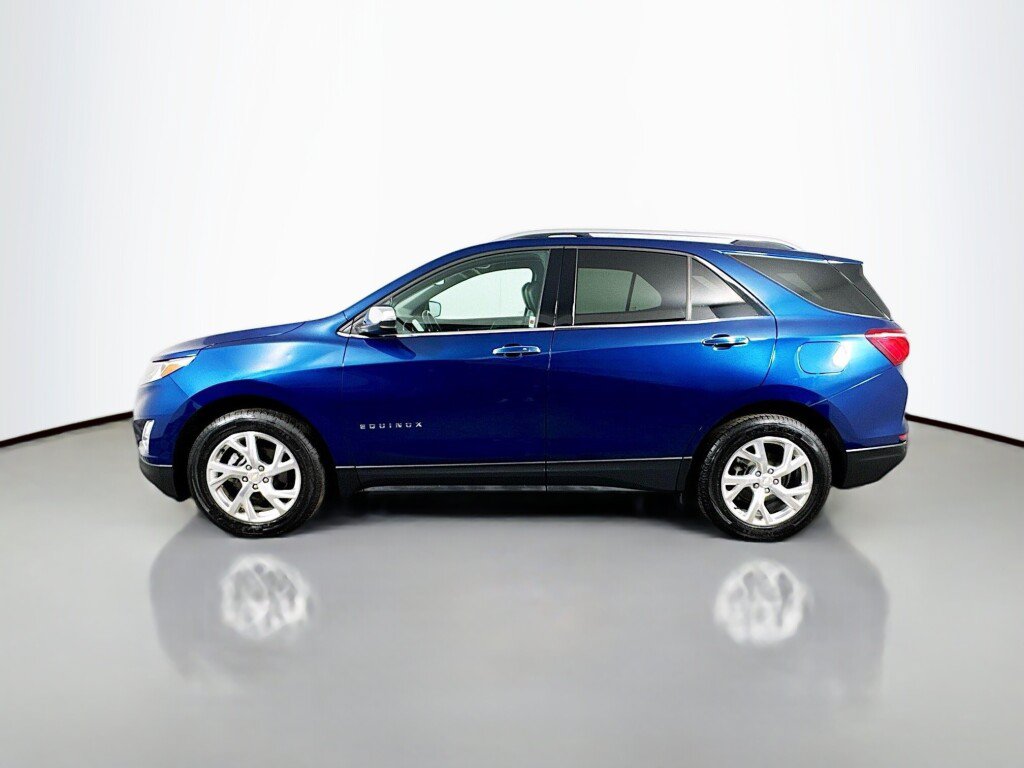 Used 2020 Chevrolet Equinox Premier w/ LPO, Floor Liner Package AWD/4WD image 2