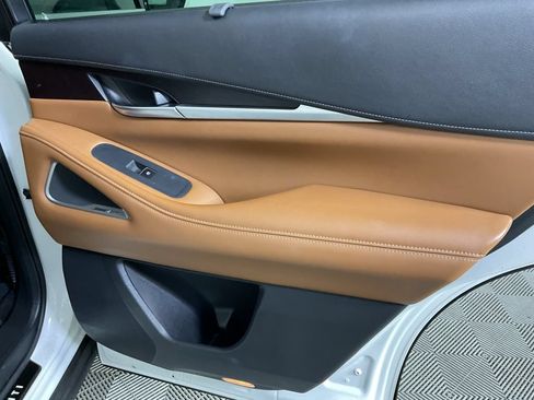Used 2023 INFINITI QX60 Sensory w/ Cargo Package AWD/4WD image 25