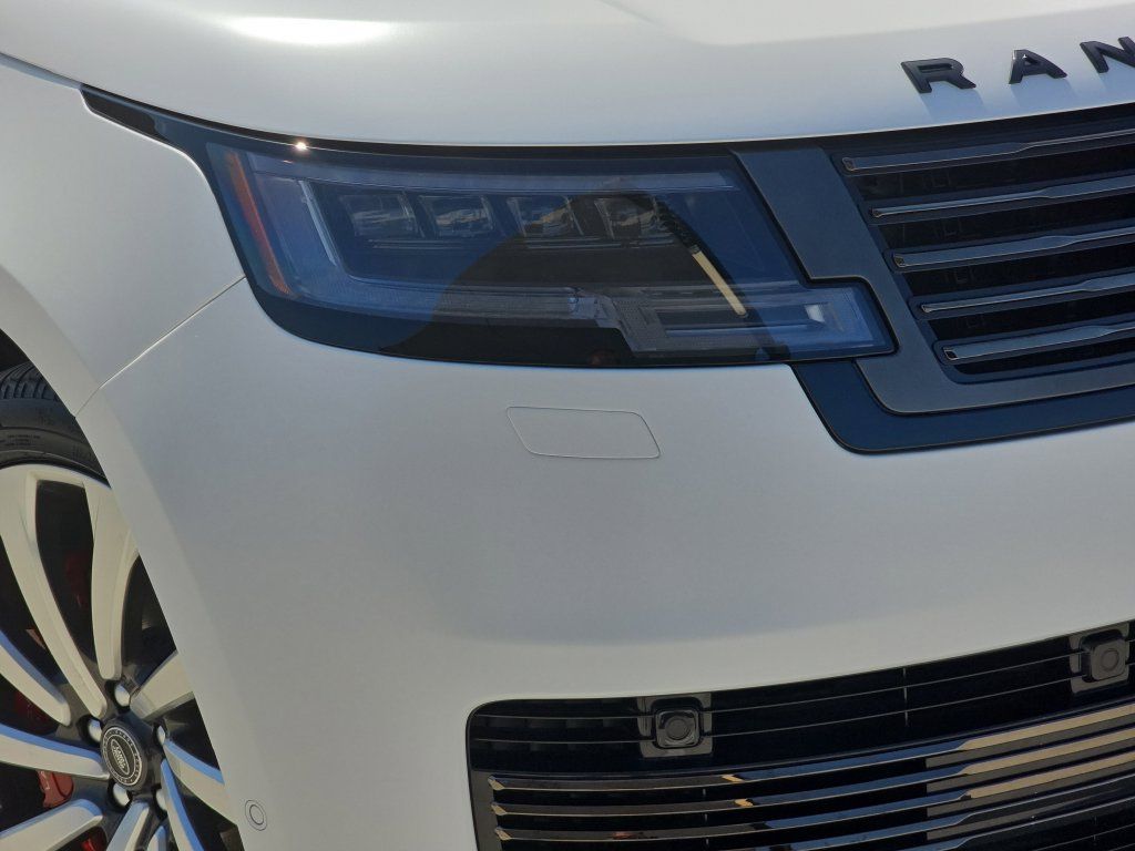 New 2025 Land Rover Range Rover SV AWD/4WD image 32