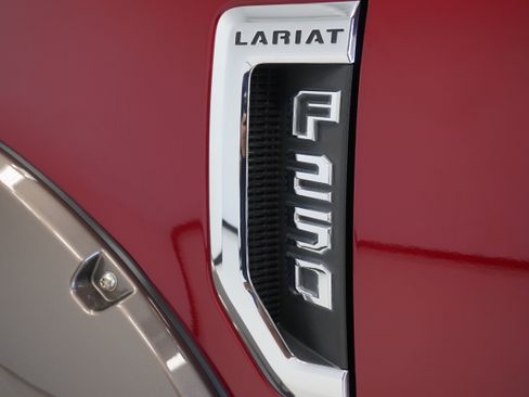 Used 2019 Ford F250 Lariat w/ Lariat Ultimate Package image 6