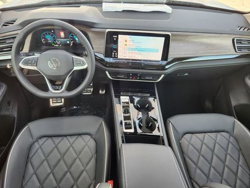 New 2026 Volkswagen Atlas SEL Premium R-Line image 24