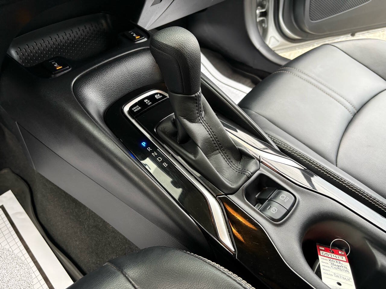 Used 2022 Toyota Corolla LE w/ Premium Interior Package FWD image 15