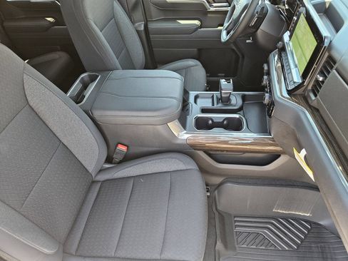 New 2026 Chevrolet Silverado 1500 LT Trail Boss w/ Convenience Package II AWD/4WD image 18