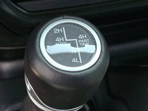 Used 2023 Jeep Wrangler Unlimited Sahara w/ Cold Weather Group AWD/4WD image 26
