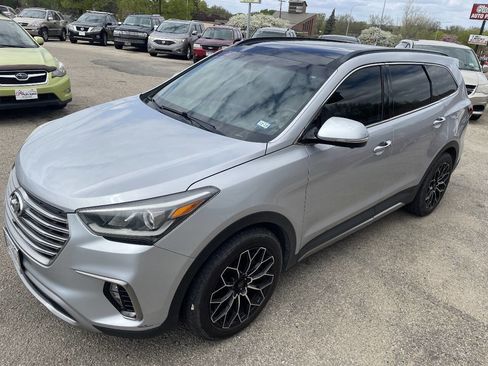 Used 2018 Hyundai Santa Fe Limited AWD/4WD image 11