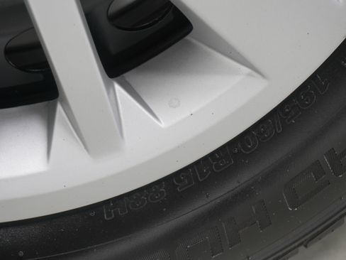 Used 2009 Chevrolet Cobalt LS w/ Protection Package FWD image 21