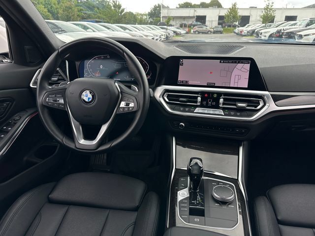 Used 2021 BMW 330i Sedan w/ Convenience Package RWD image 15