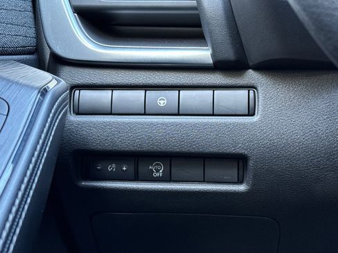 Certified 2023 Nissan Rogue SV image 31