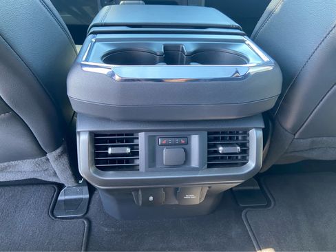 Used 2024 Ford F150 Lariat w/ Equipment Group 502A High AWD/4WD image 12
