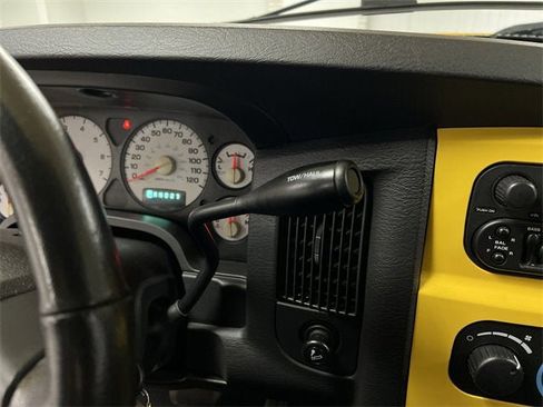 Used 2004 Dodge Ram 1500 Truck SLT w/ Sport Appearance Group image 14