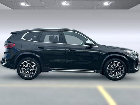 Certified 2023 BMW X1 xDrive28i w/ Convenience Package image 8
