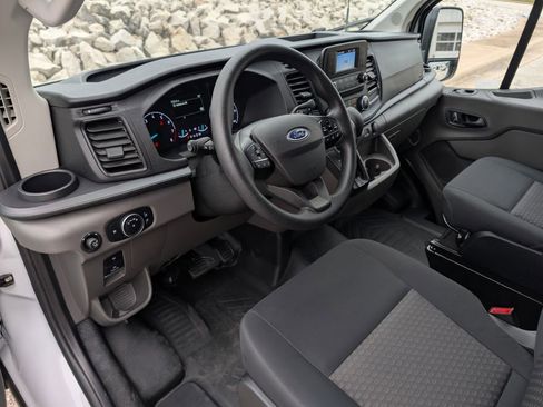 Certified 2025 Ford Transit 250 Low Roof w/ Exterior Upgrade Package RWD image 23