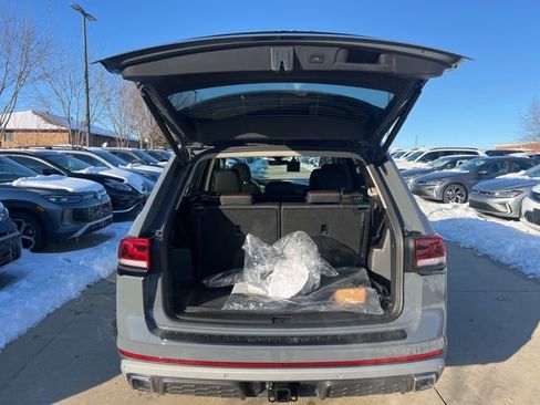 New 2026 Volkswagen Atlas Peak Edition AWD/4WD image 10