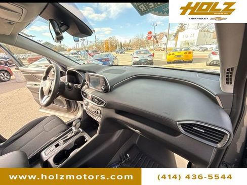 Used 2019 Hyundai Santa Fe SEL image 27