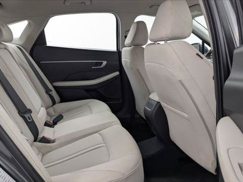 Used 2025 Hyundai Sonata SEL FWD image 19
