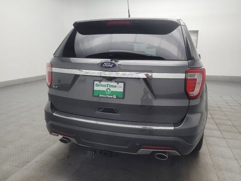 Used 2018 Ford Explorer XLT w/ Equipment Group 202A FWD image 7