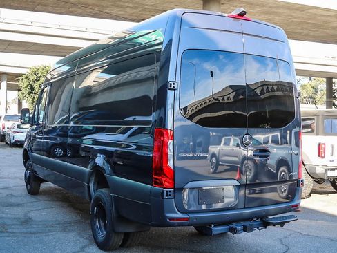 Used 2024 Mercedes-Benz Sprinter 3500 image 8