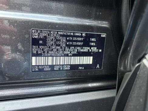 New 2025 Toyota RAV4 LE image 27