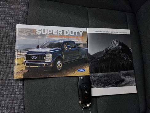 Used 2023 Ford F350 XLT image 61