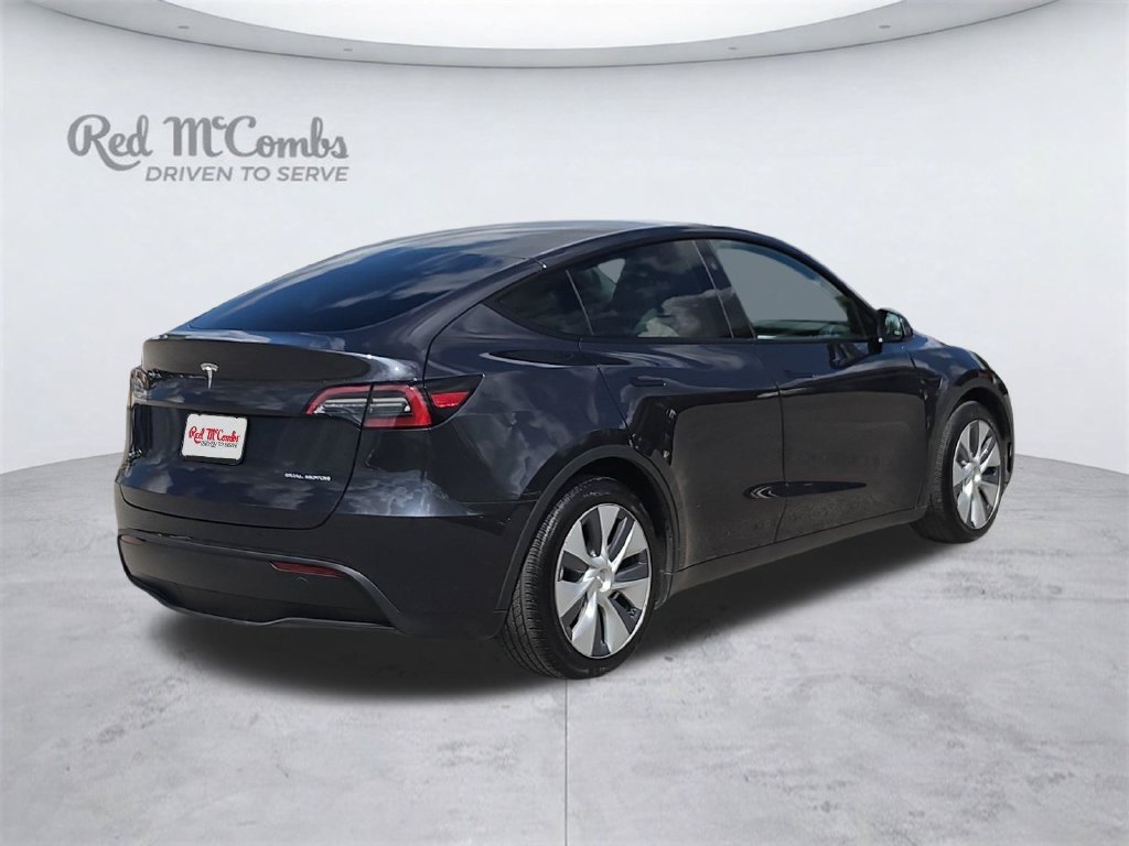 Used 2024 Tesla Model Y Long Range AWD/4WD image 5