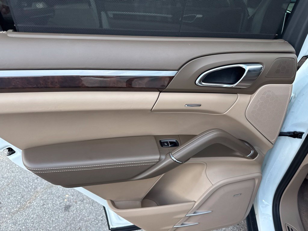 Used 2012 Porsche Cayenne AWD/4WD image 77