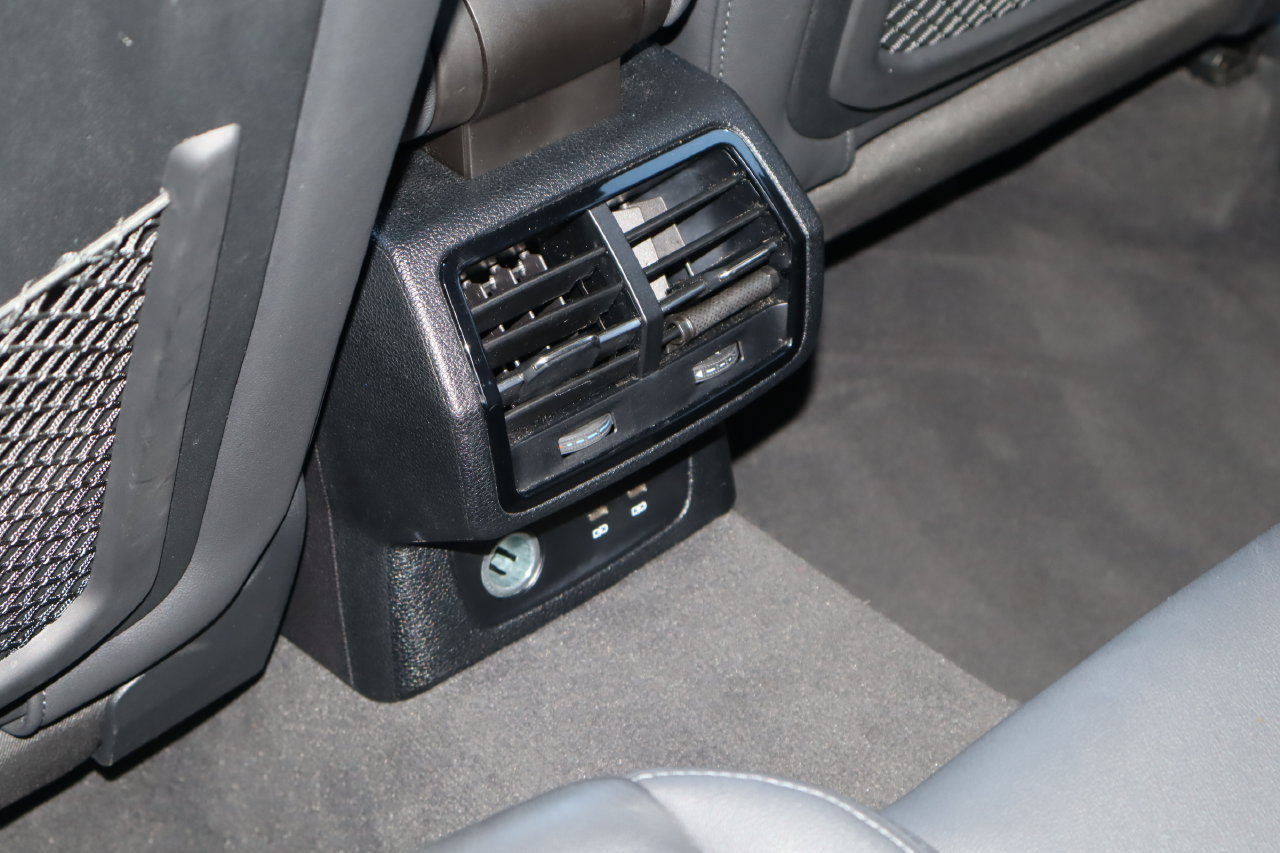 Used 2024 Audi Q3 2.0T Premium AWD/4WD image 18