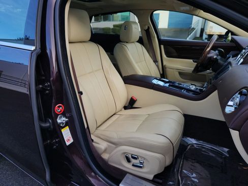 Used 2011 Jaguar XJ L Supersport image 26
