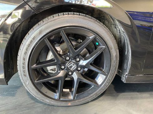 Used 2025 Honda Civic Sport image 12