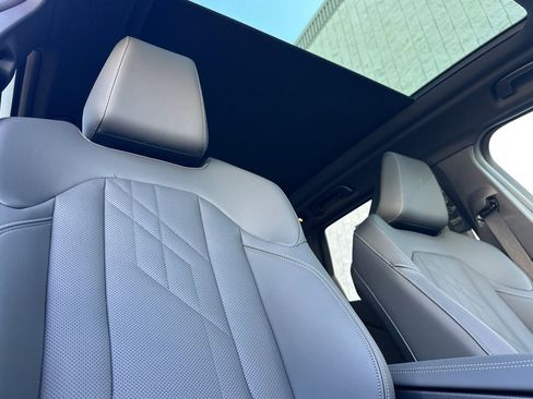 Used 2025 BMW X3 xDrive30i w/ Premium Package image 21