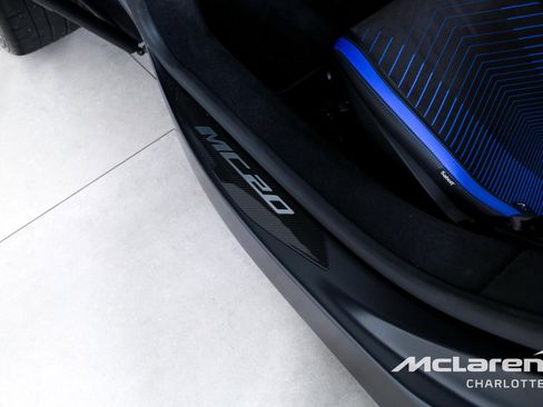 Used 2023 Maserati MC20 Spyder image 18