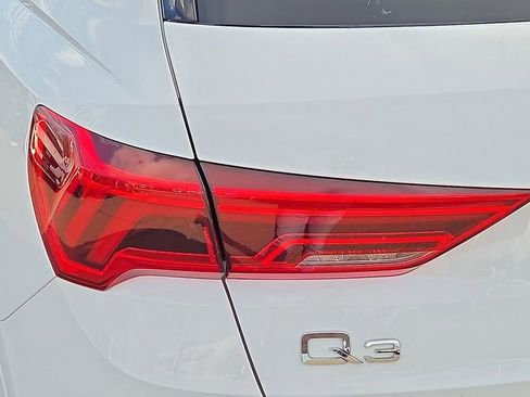 Used 2021 Audi Q3 2.0T Premium w/ Convenience Package image 10