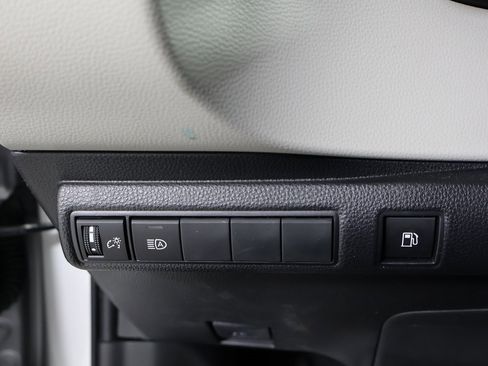 Used 2023 Toyota Corolla LE image 22