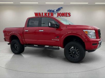 Used 2021 Nissan Titan SV w/ SV Convenience Package