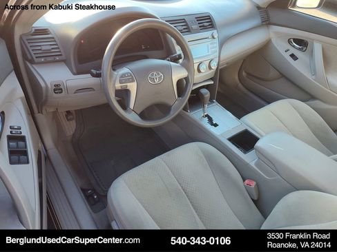 Used 2008 Toyota Camry LE image 16