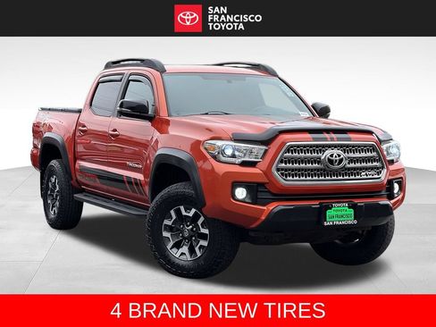 Used 2016 Toyota Tacoma TRD Off-Road AWD/4WD image 7