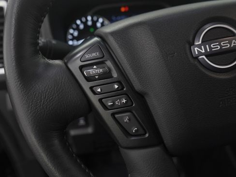 Used 2023 Nissan Frontier SV w/ SV Premium Package image 26