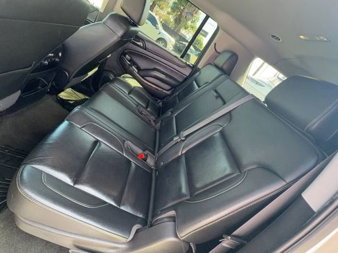 Used 2017 Chevrolet Suburban LT image 28
