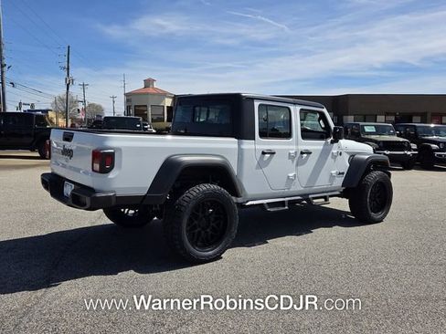 New 2026 Jeep Gladiator Sport image 12