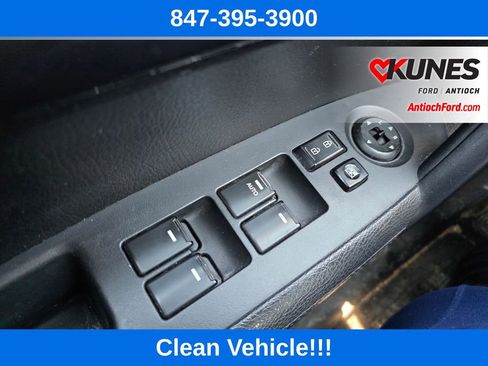 Used 2013 Kia Sorento LX w/ Convenience Pkg image 34