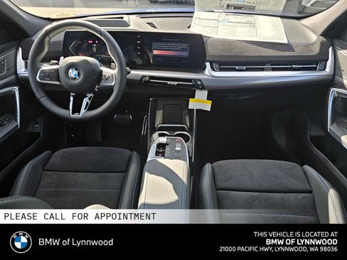 New 2026 BMW X2 xDrive28i w/ Technology Package AWD/4WD image 18
