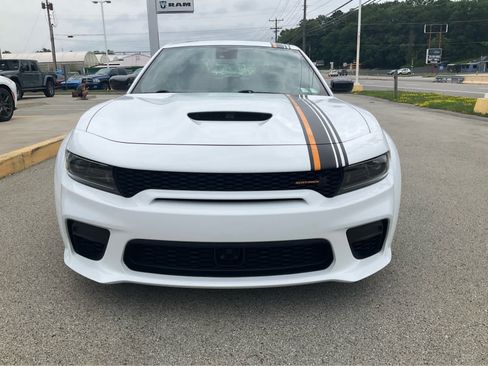Used 2023 Dodge Charger Scat Pack RWD image 2