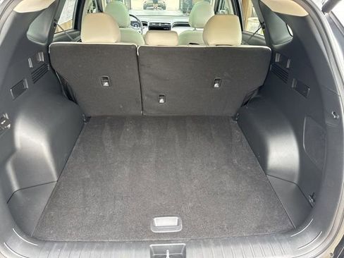 Used 2024 Hyundai Tucson Limited FWD image 13