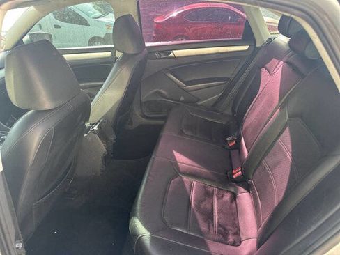 Used 2013 Volkswagen Passat 2.5 SE image 11